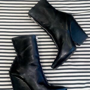 CÉLINE Black Leather Ankle Booties